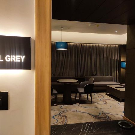 Sunhill Portico Hotel Siliguri Ngoại thất bức ảnh
