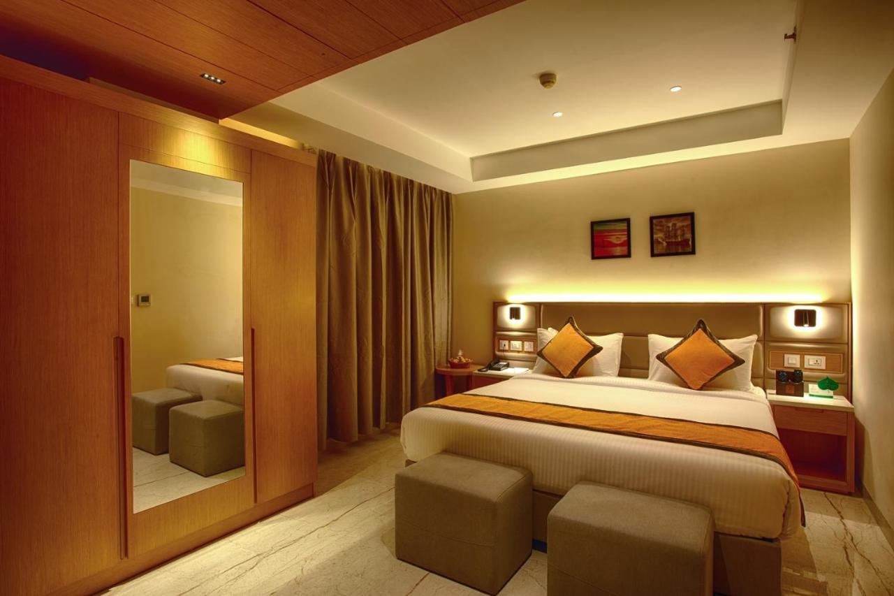 Sunhill Portico Hotel Siliguri Ngoại thất bức ảnh