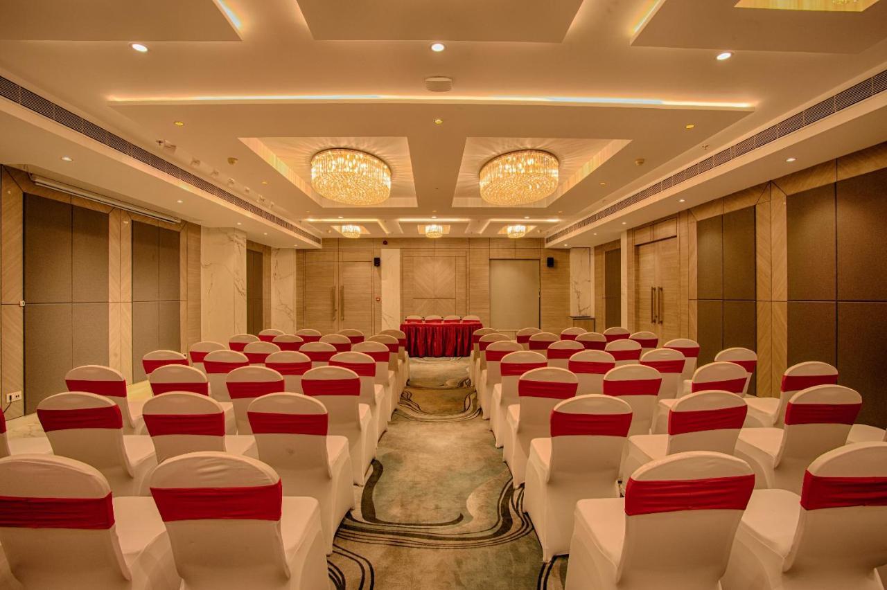 Sunhill Portico Hotel Siliguri Ngoại thất bức ảnh