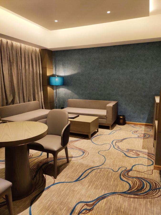Sunhill Portico Hotel Siliguri Ngoại thất bức ảnh